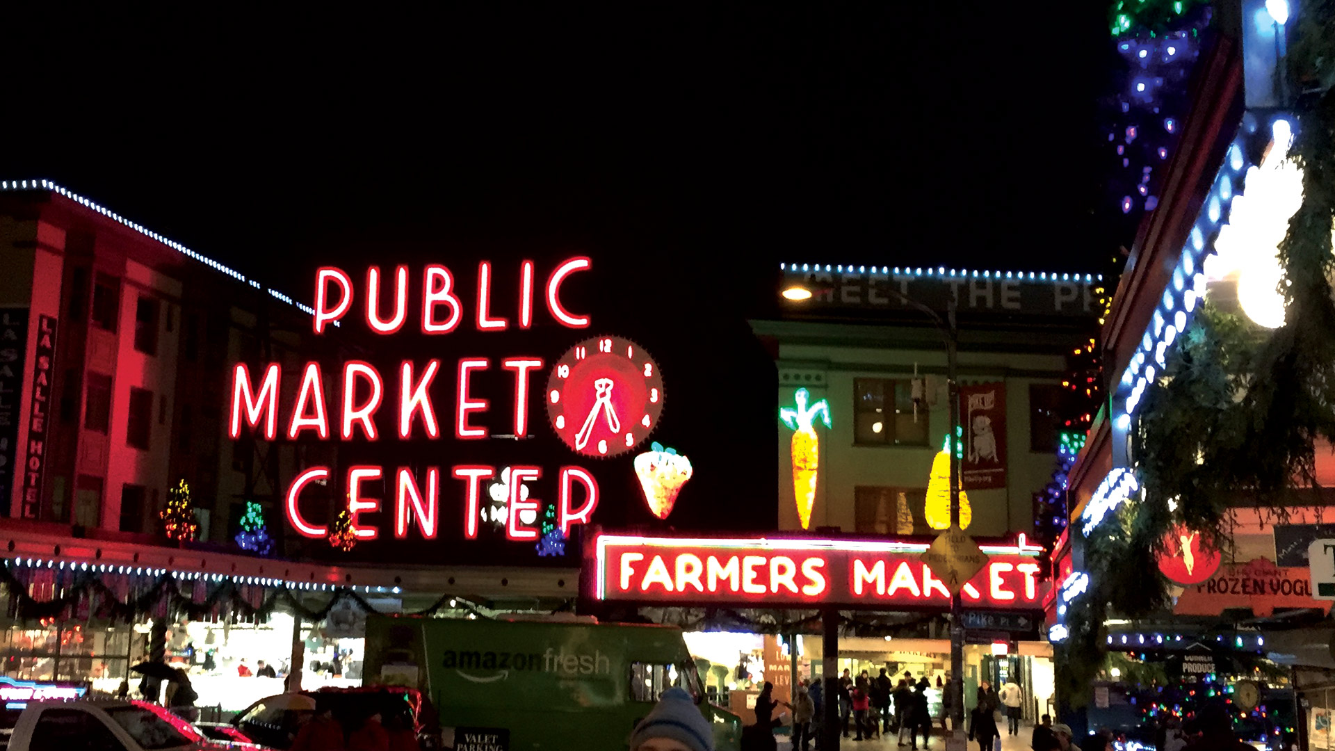 pike place market in seattle at Christmas